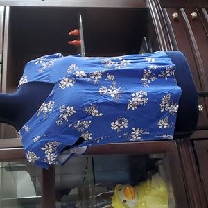 Blue and white floral top